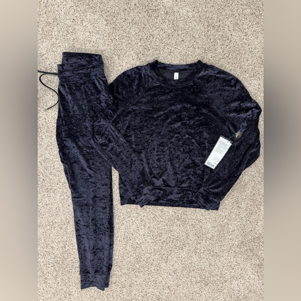 Lululemon Special Edition Crushed Velvet Warm Down Crew 8 and matching Joggers 6